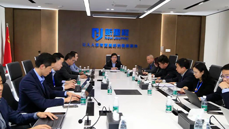 东方风来满眼春，开路先锋阔步行——k8凯发天生赢家健康集团召开2024年度工作启动会暨战略升级实施动员会